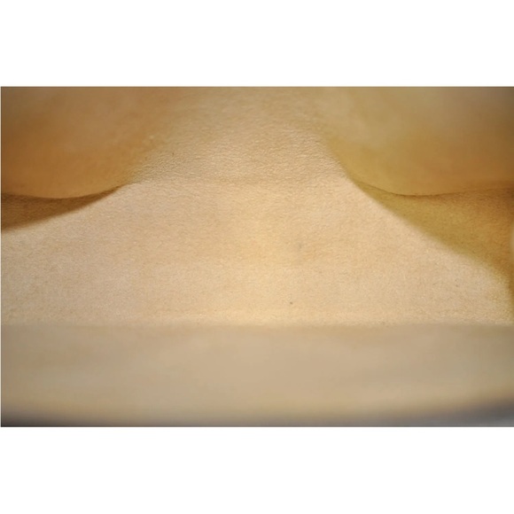 Auth Louis Vuitton Monogram
Pochette Florentine Pouch
Waist Bag M51855 - Picture 13 of 15